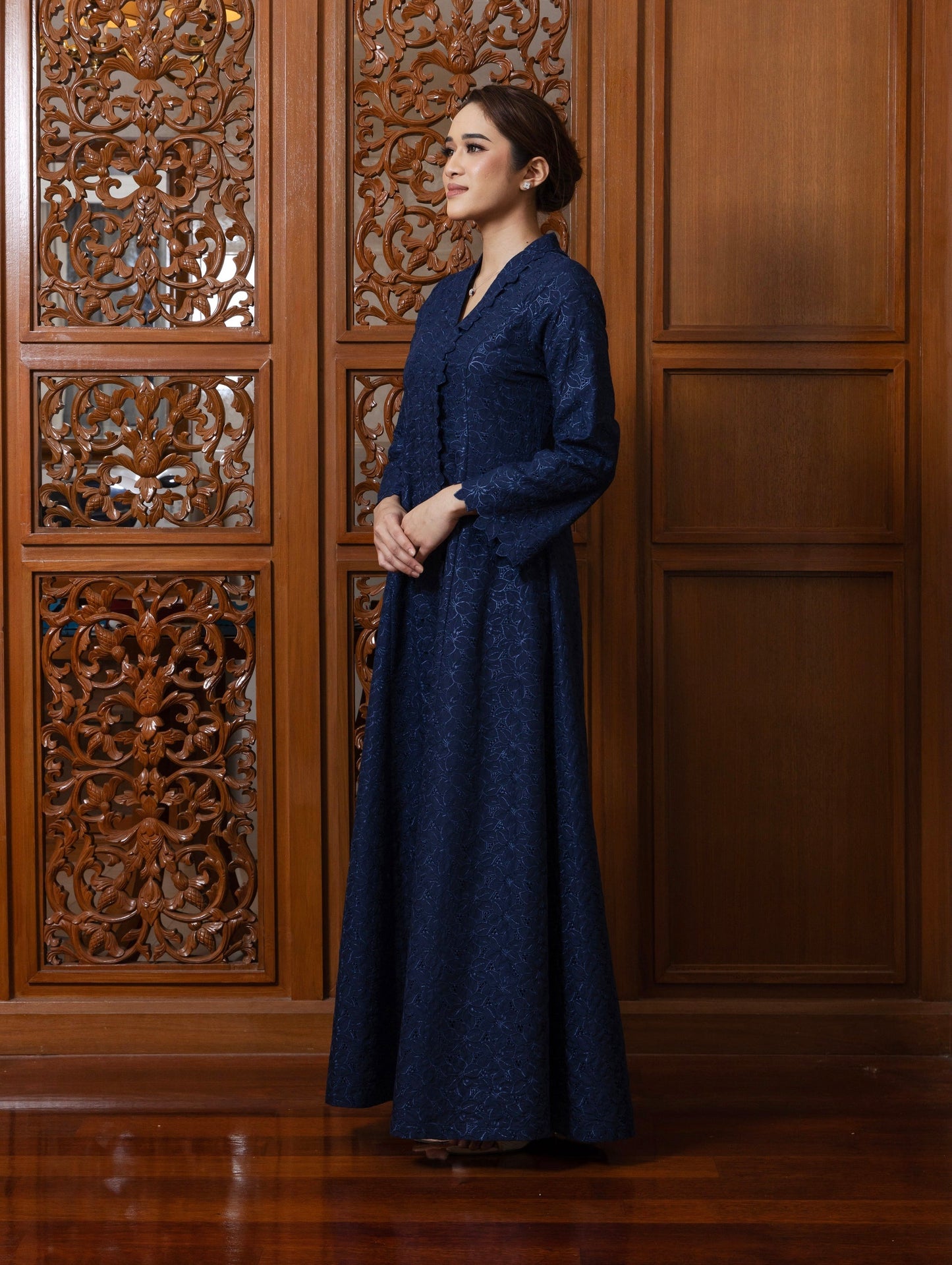 {LIMITED EDITION} Arabella Jubah Kebarung Classic - Navy Blue EMANUEL FEMME