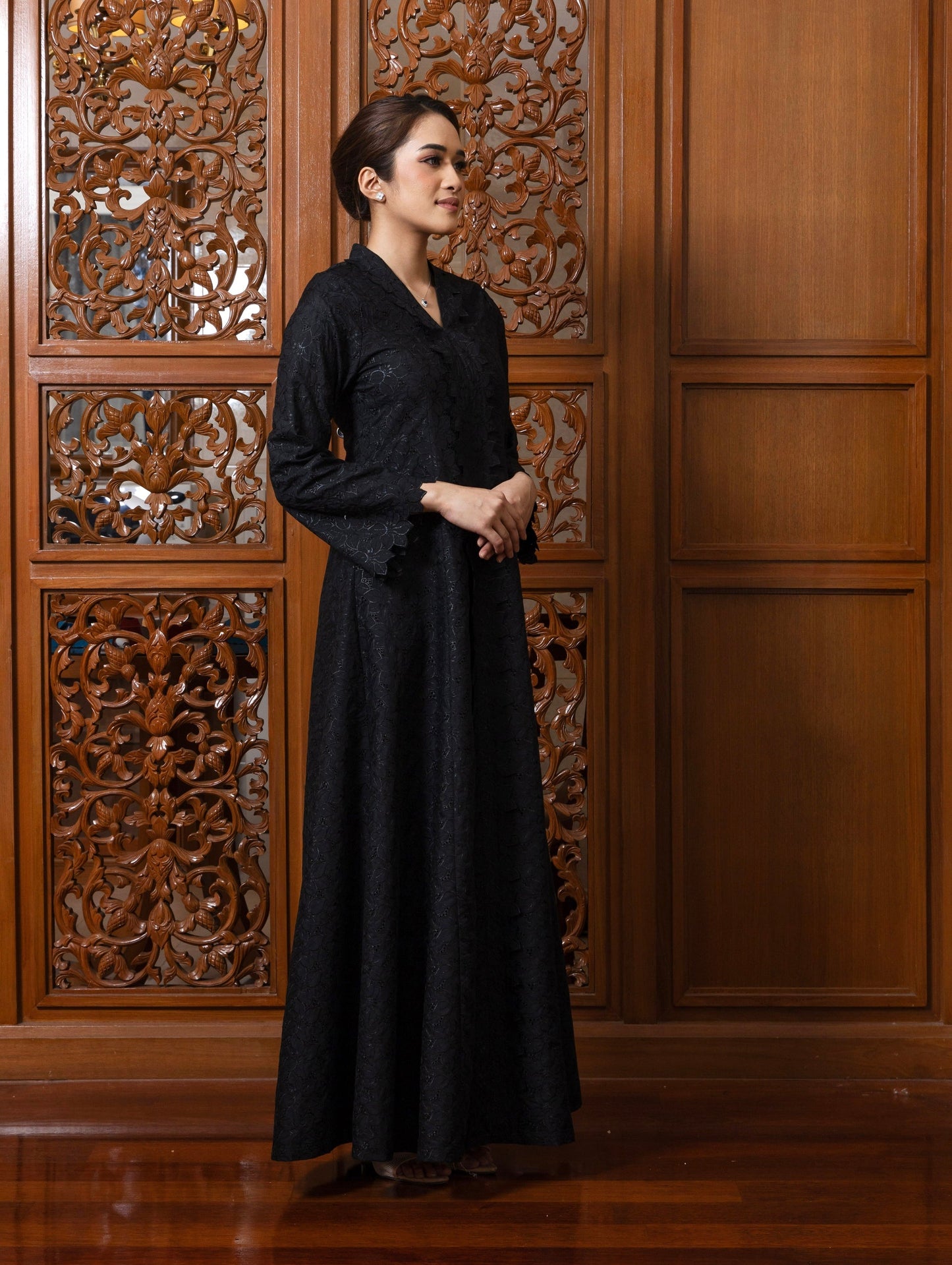 {LIMITED EDITION} Arabella Jubah Kebarung Classic - Bold Black EMANUEL FEMME