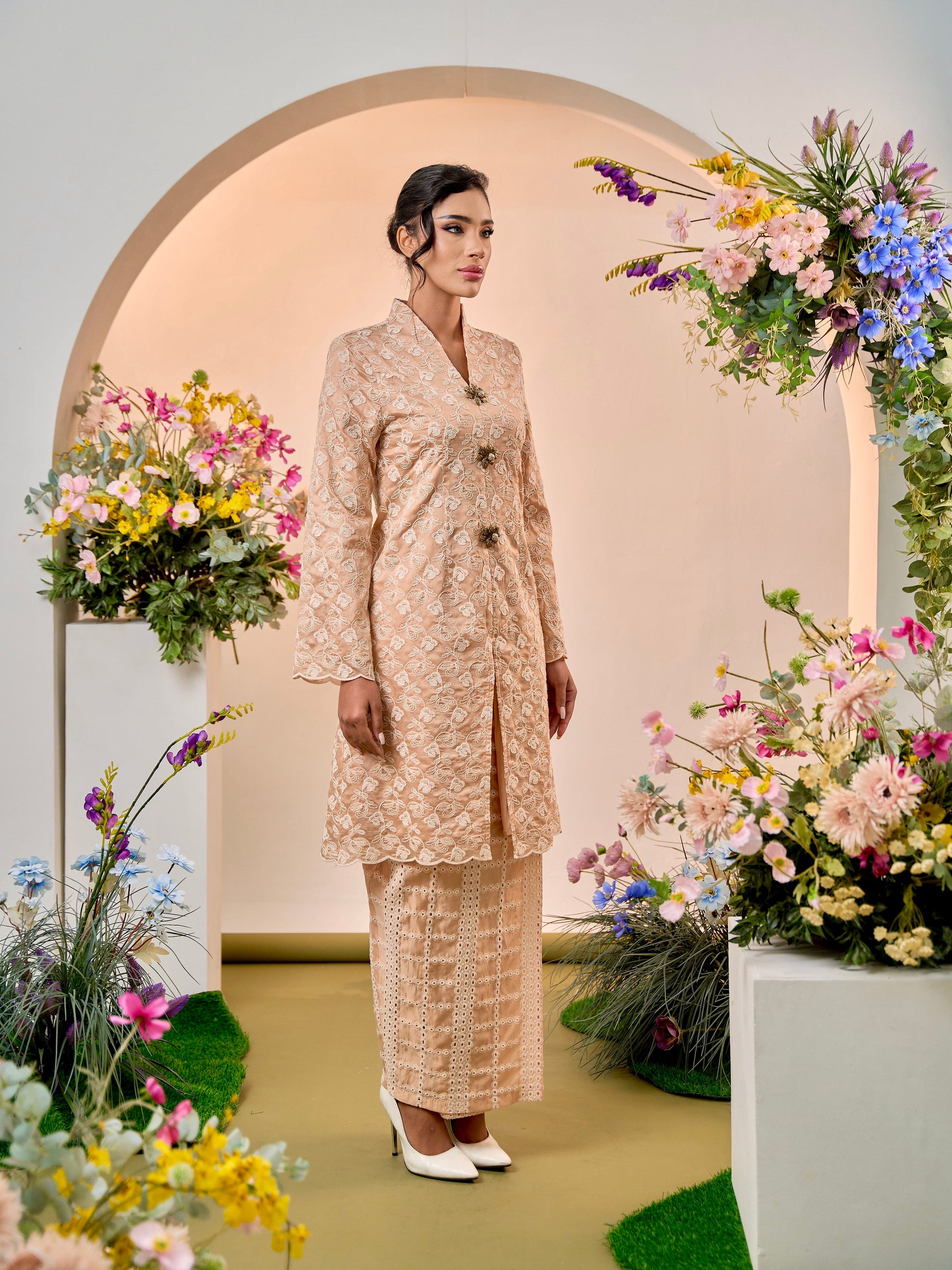Madisa Kebaya Modern - Champagne Nude EMANUEL FEMME