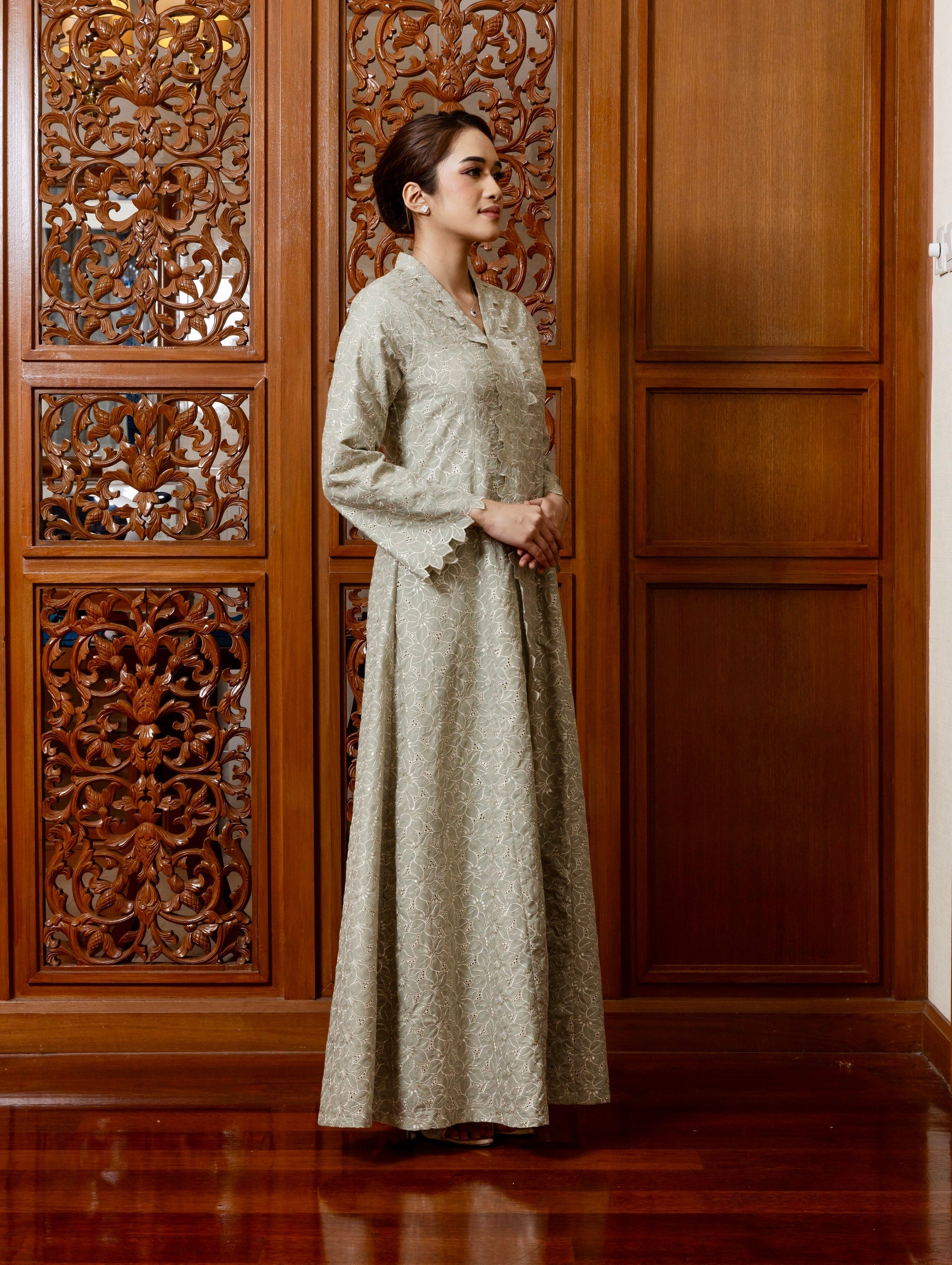 {LIMITED EDITION} Arabella Jubah Kebarung Classic - Sage Green EMANUEL FEMME