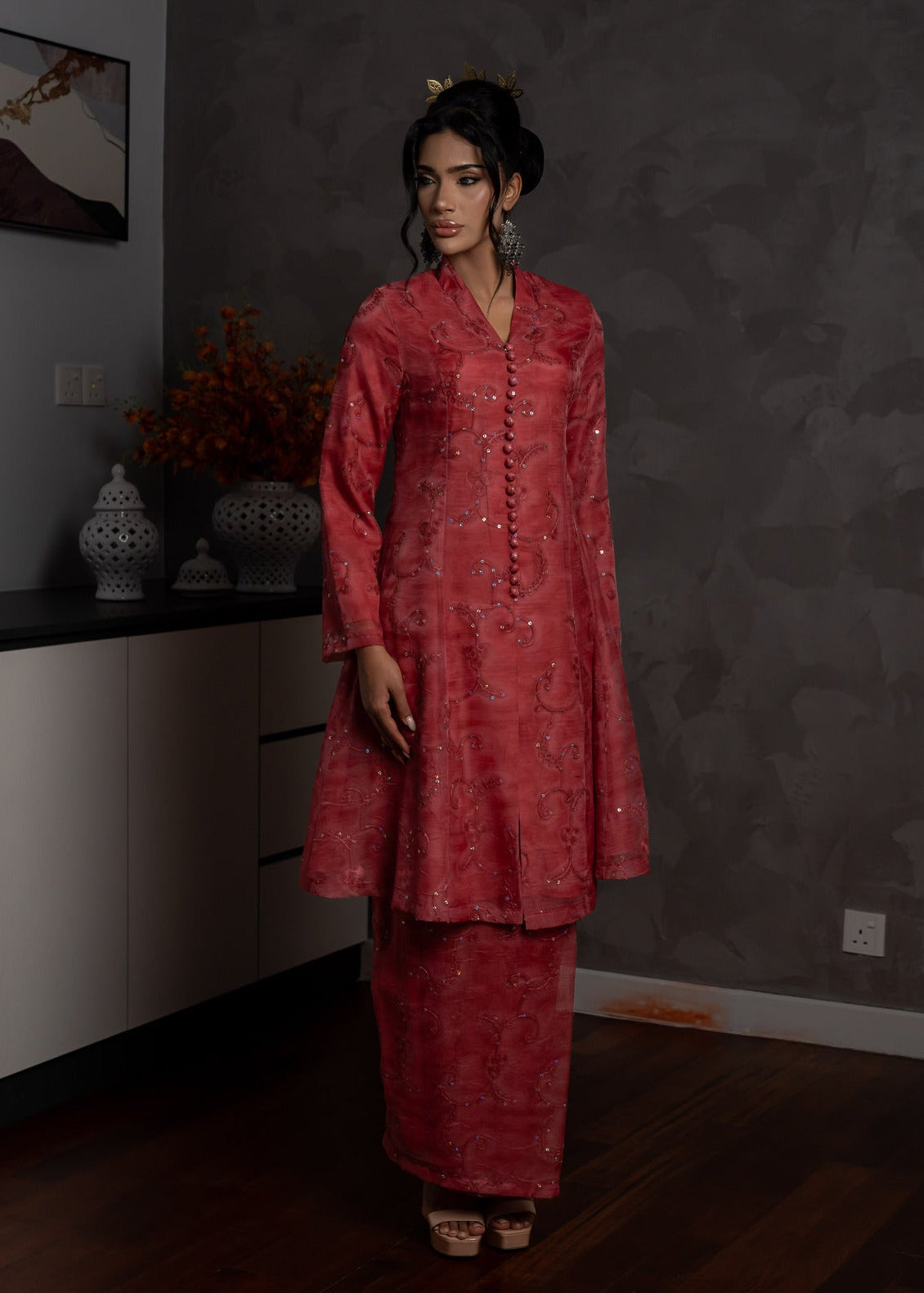 Emanuel Kebarung Seri Dahlia - Ruby Blossom EMANUEL FEMME