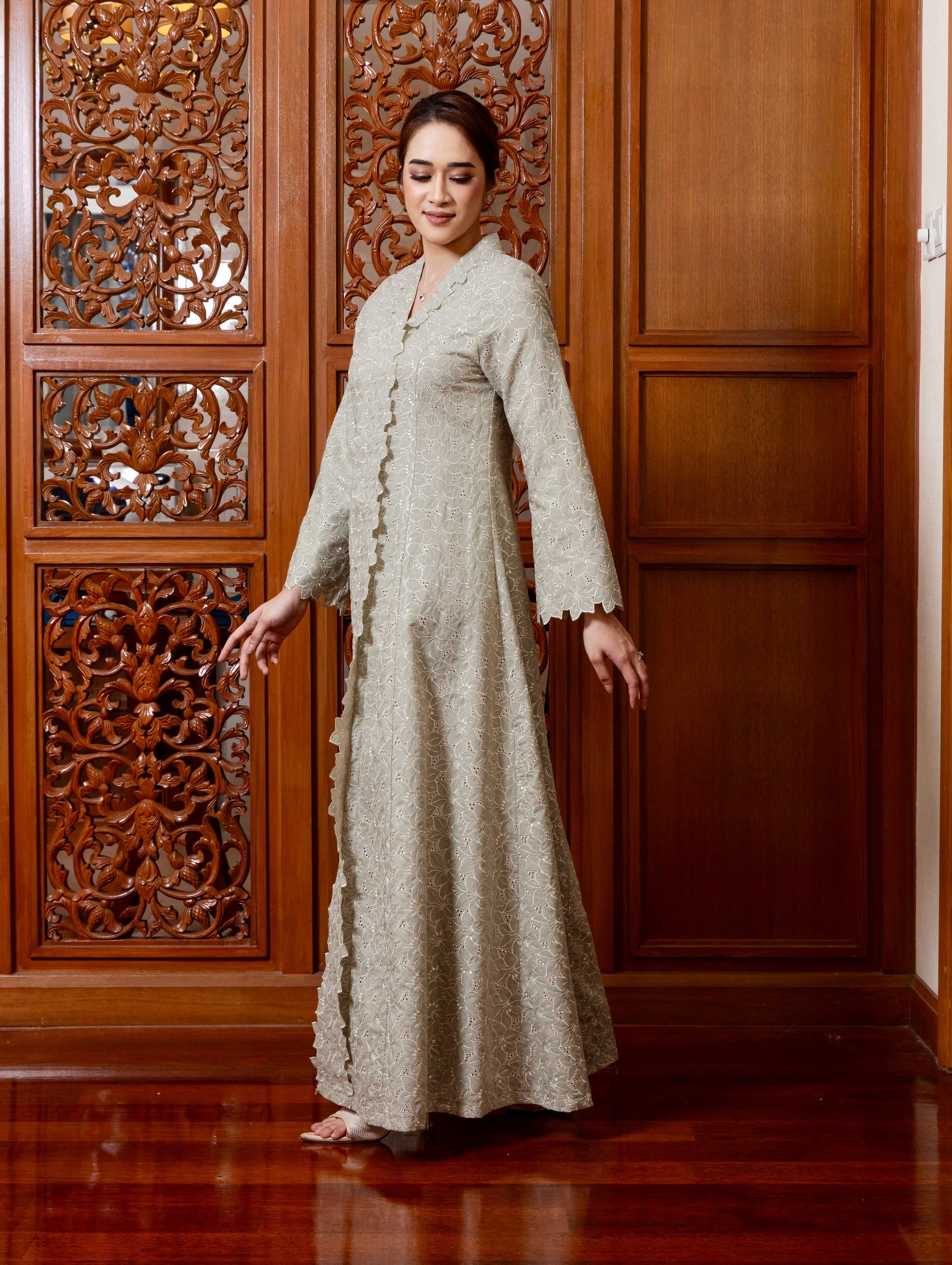 {LIMITED EDITION} Arabella Jubah Kebarung Classic - Sage Green EMANUEL FEMME