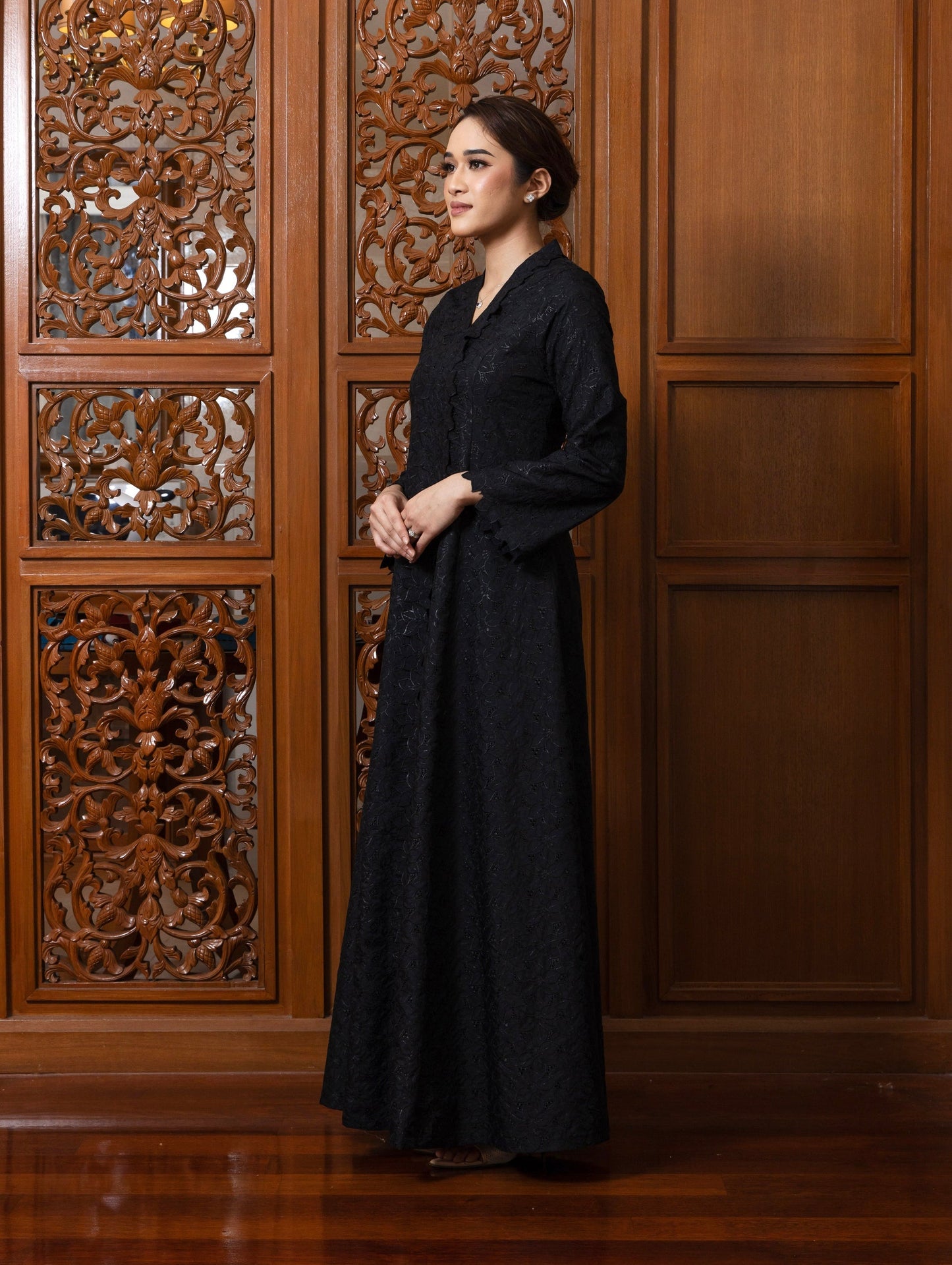 {LIMITED EDITION} Arabella Jubah Kebarung Classic - Bold Black EMANUEL FEMME