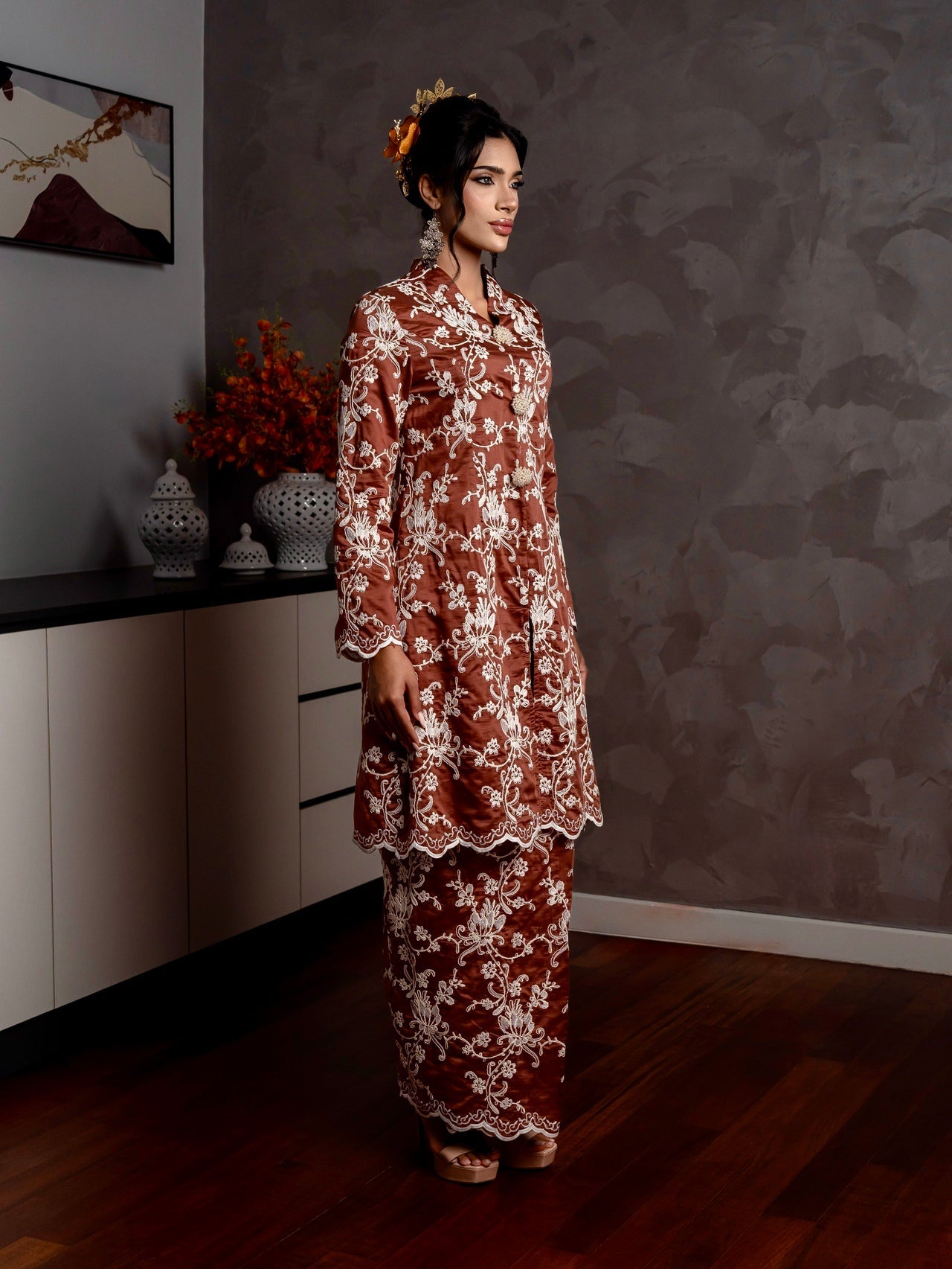 Kebaya Seri Ayura - Rich Brown EMANUEL FEMME