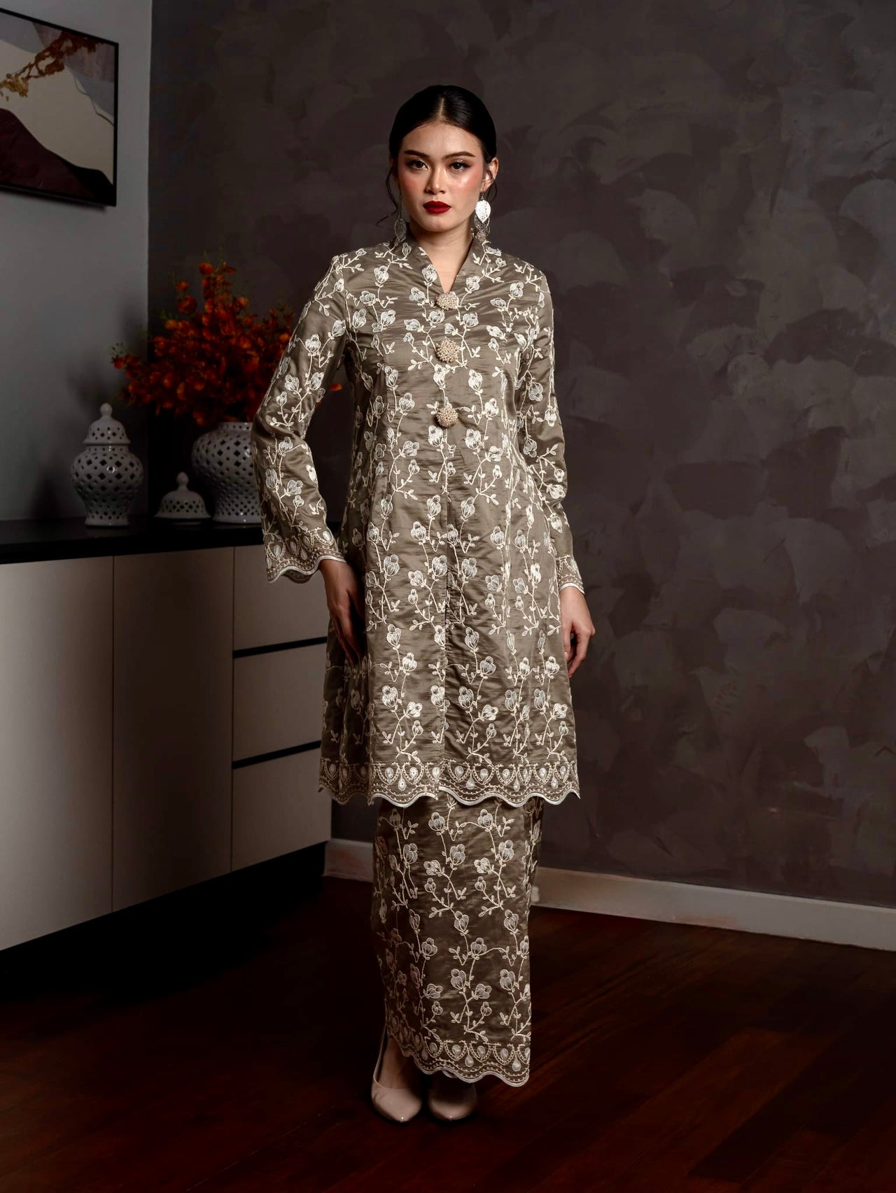 Kebaya Seri Zara - Grey EMANUEL FEMME