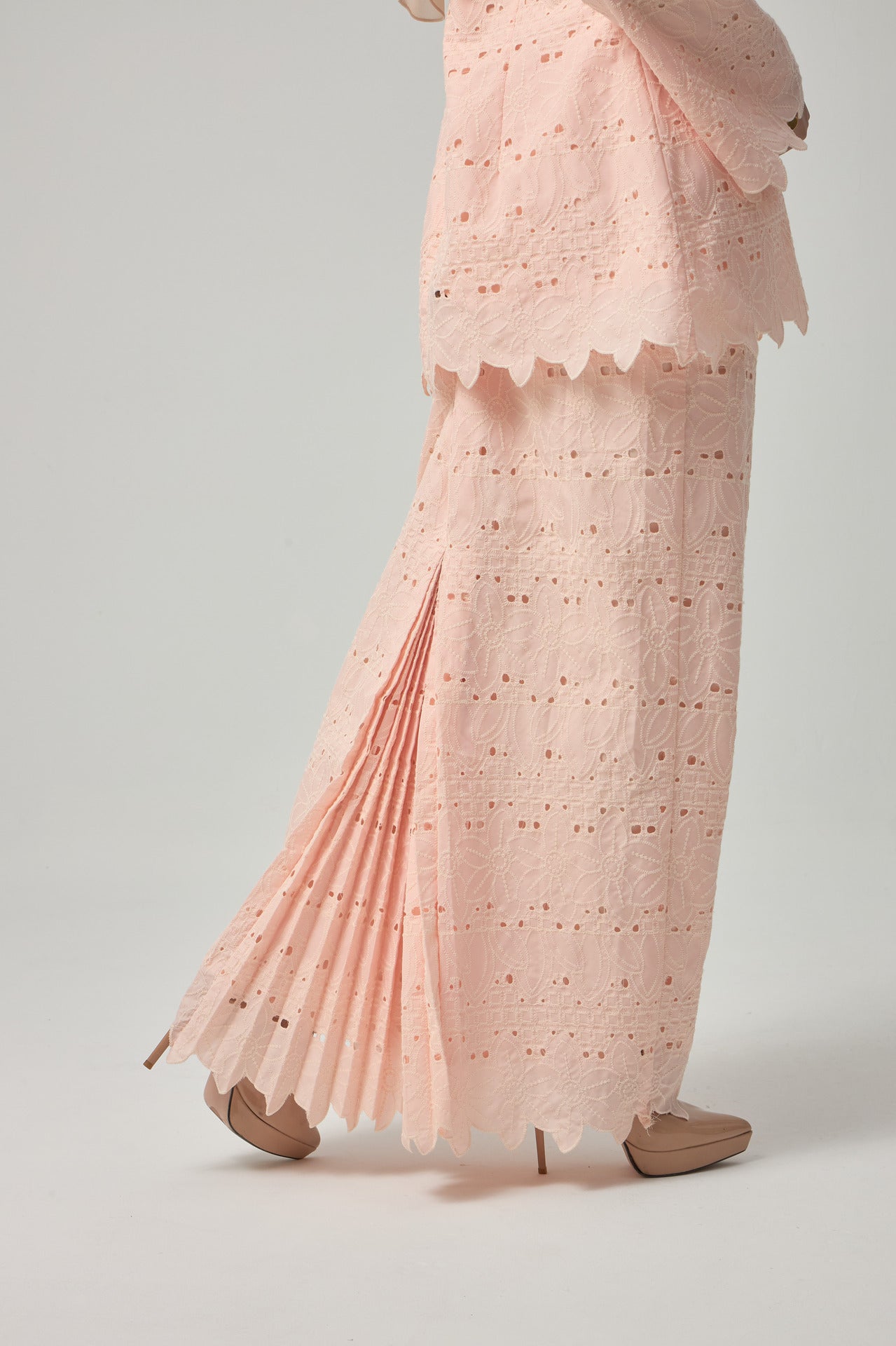 Jarrel Kurung Kedah - Peach Pink EMANUEL FEMME