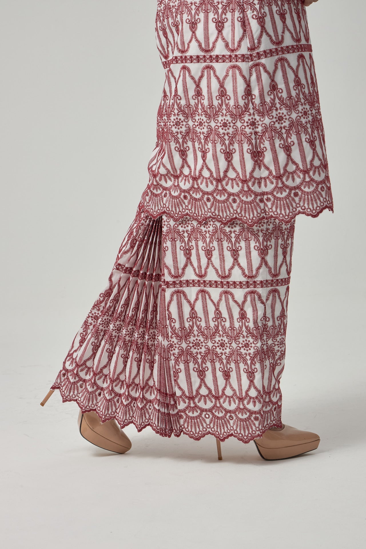 Levin Kurung Modern - Red EMANUEL FEMME