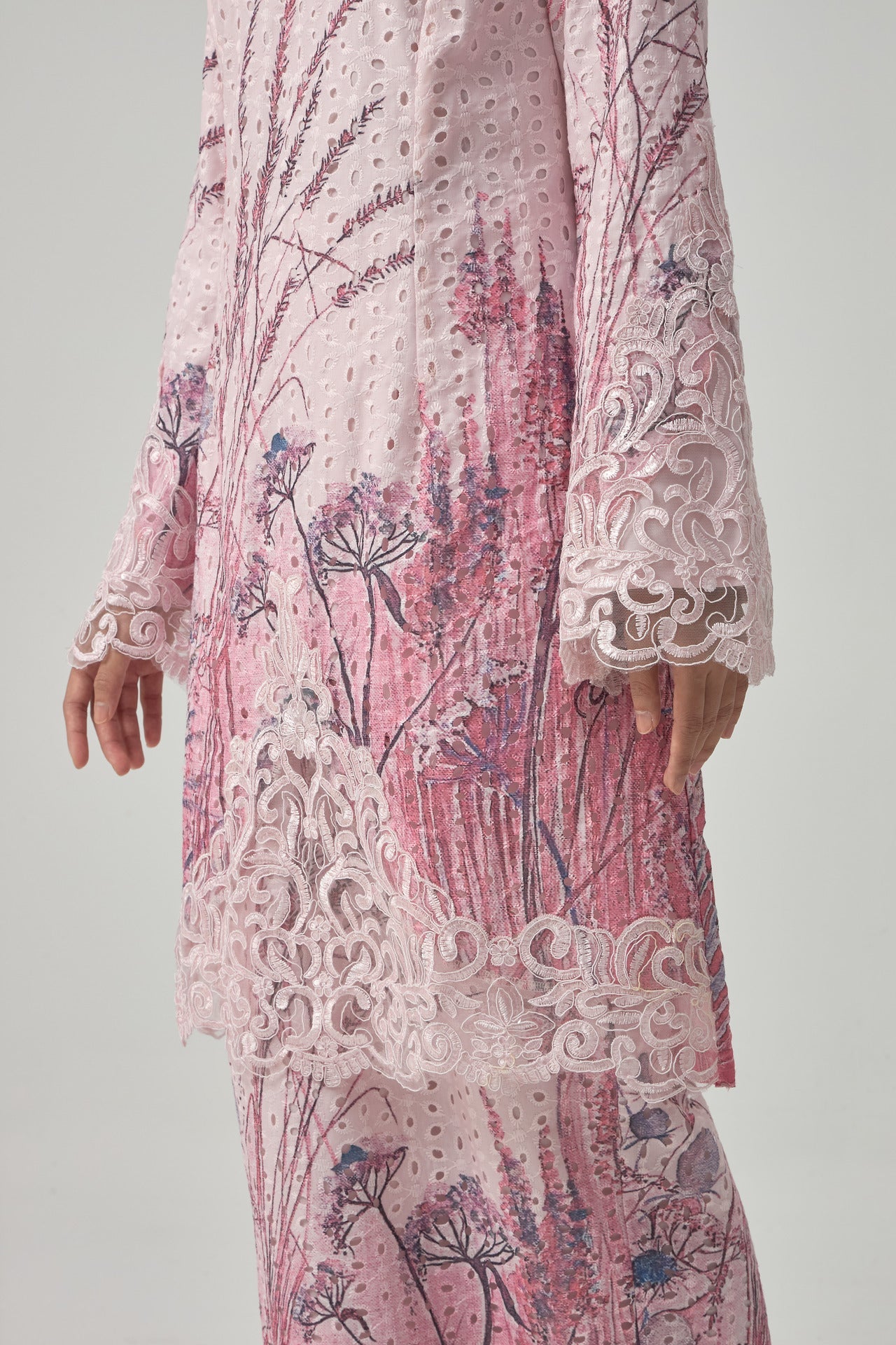 {LIMITED EDITION} Dandelion Kurung Modern - Pink EMANUEL FEMME