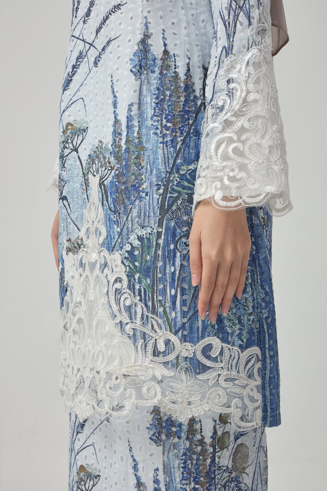 {LIMITED EDITION} Dandelion Kurung Modern - Blue EMANUEL FEMME