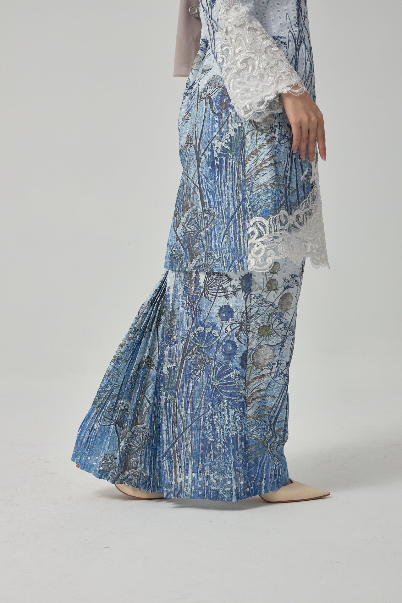 {LIMITED EDITION} Dandelion Kurung Modern - Blue EMANUEL FEMME