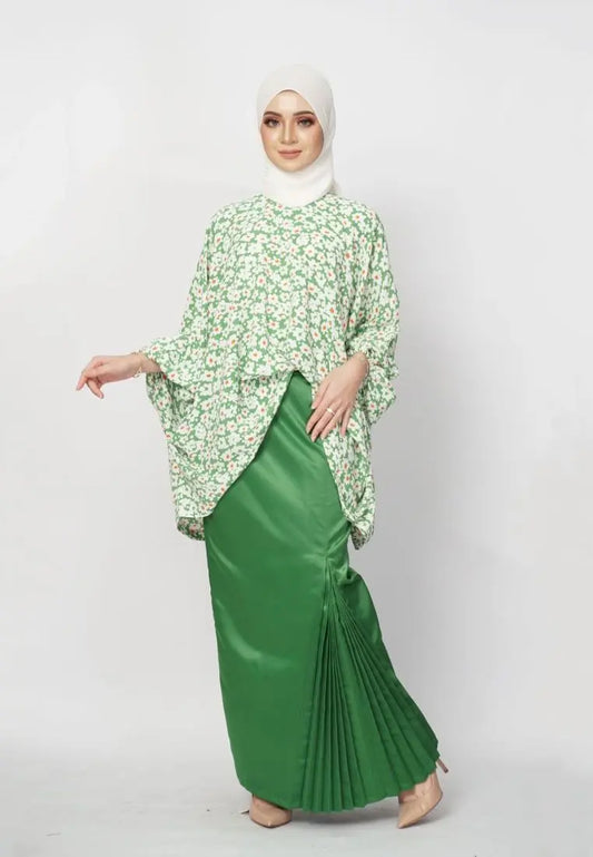 Daisy Billowy Bell Sleeves Kurung - Green emanuelfemme