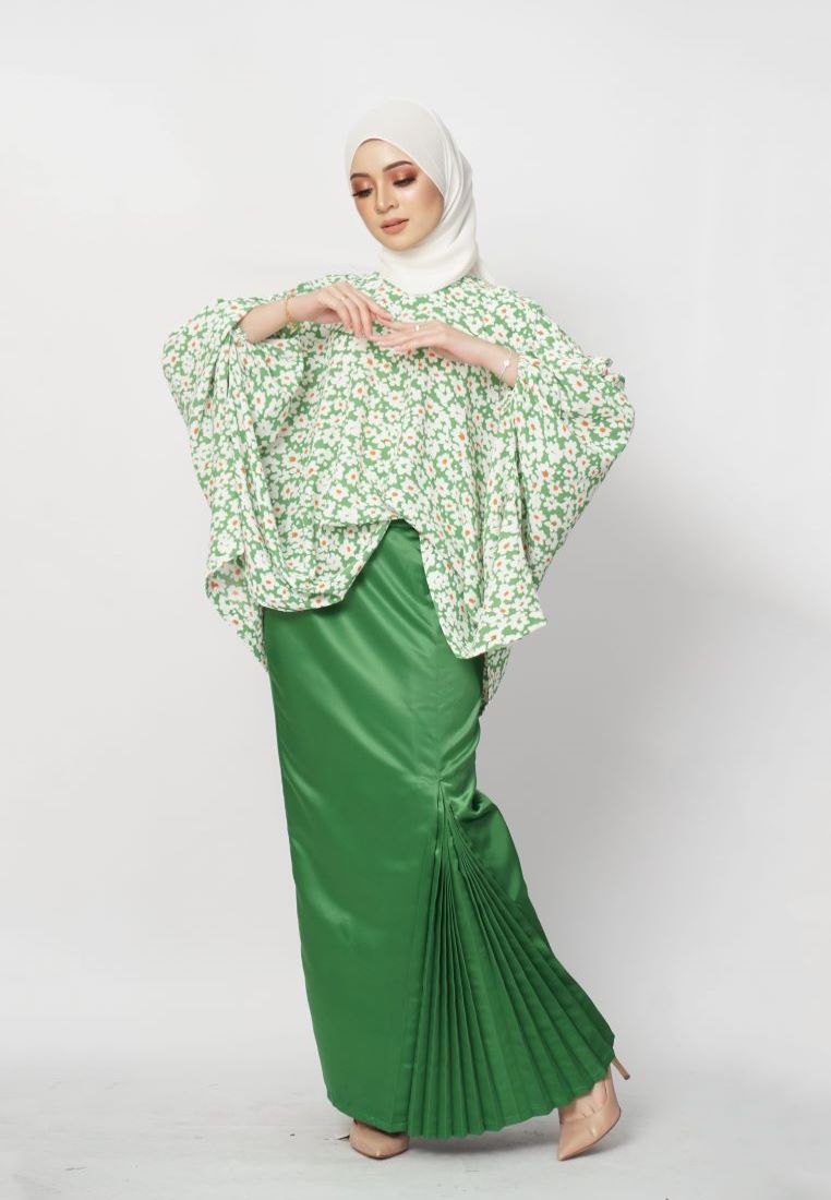 Daisy Billowy Bell Sleeves Kurung - Green emanuelfemme