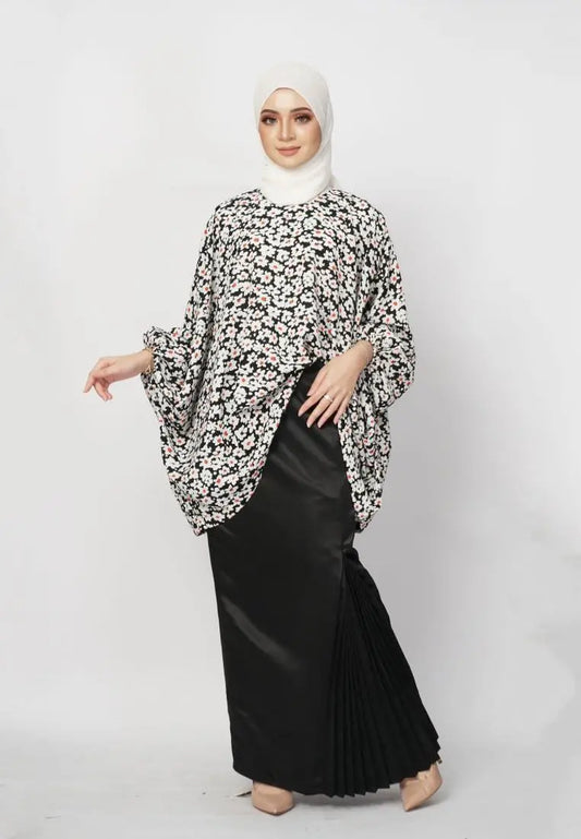 Daisy Billowy Bell Sleeves Kurung - Black EMANUEL FEMME