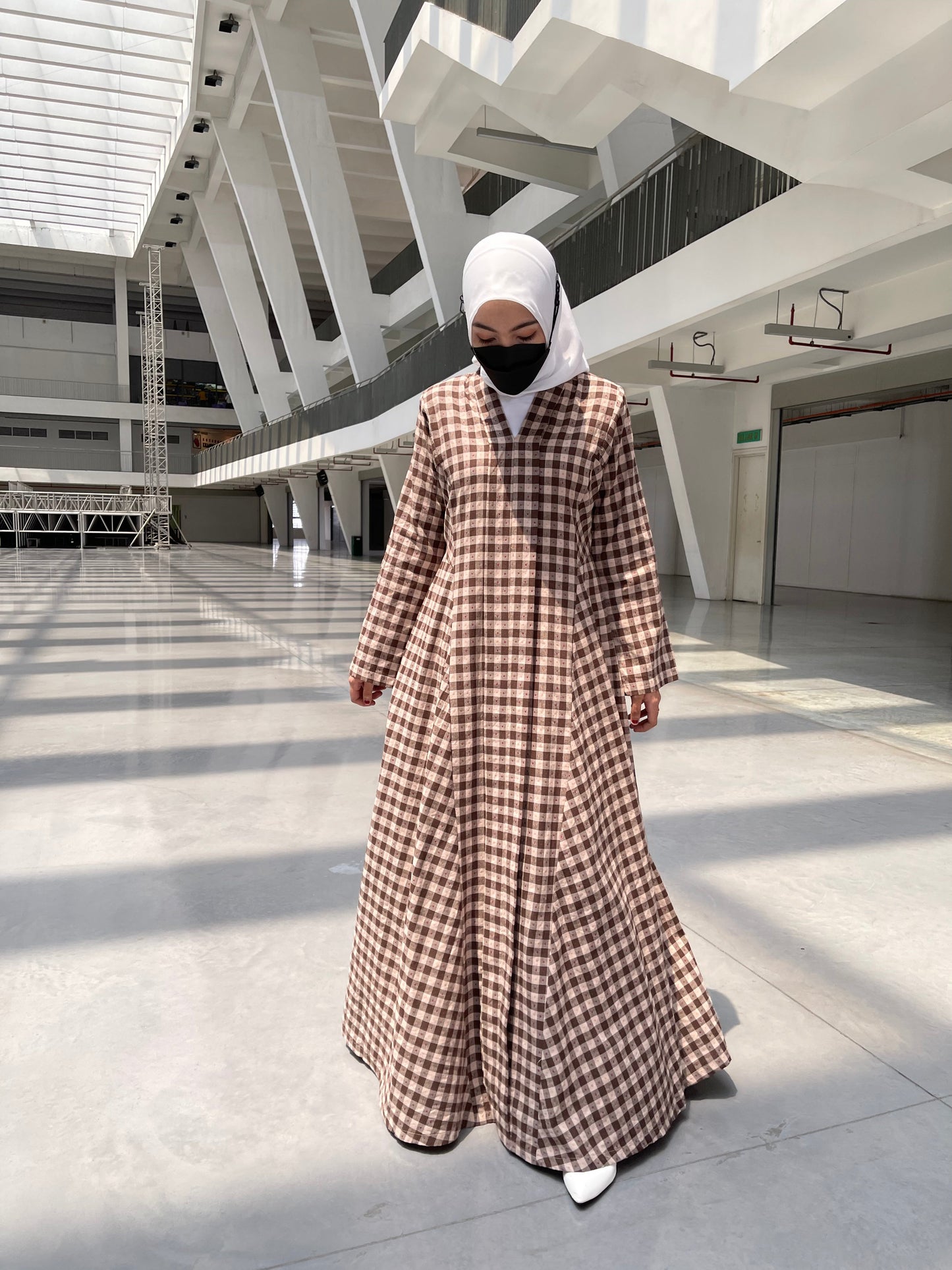 Asqa Jubah Kebarung Modern - Brown emanuelfemme
